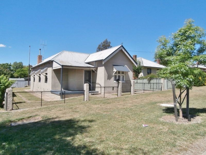 215 Brilliant Street, Bathurst NSW 2795