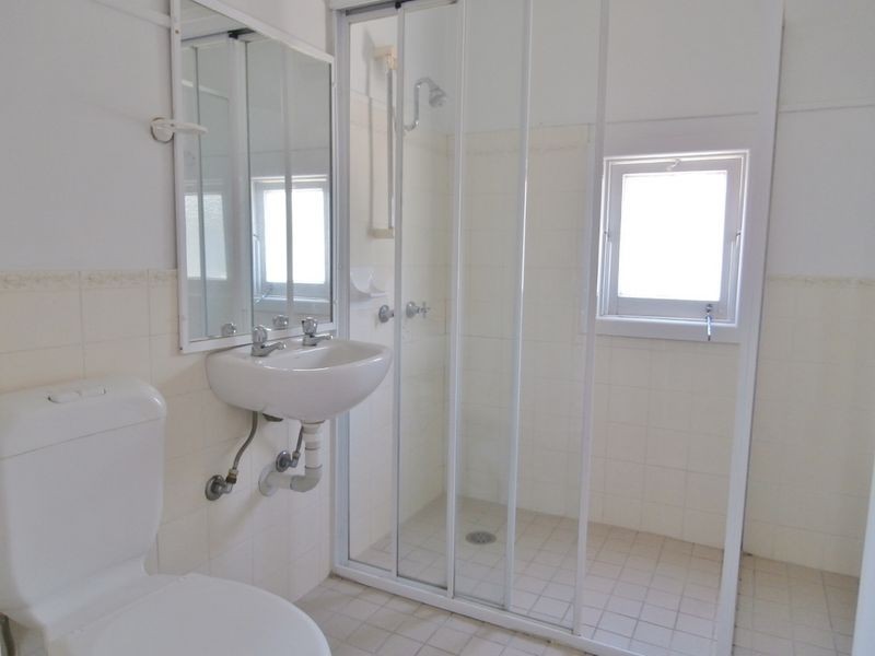 215 Brilliant Street, Bathurst NSW 2795