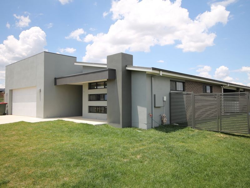 22 Mendel Drive, Kelso NSW 2795