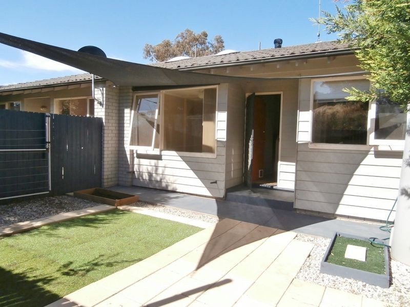 12 Ribbon Gum Place, Bathurst NSW 2795