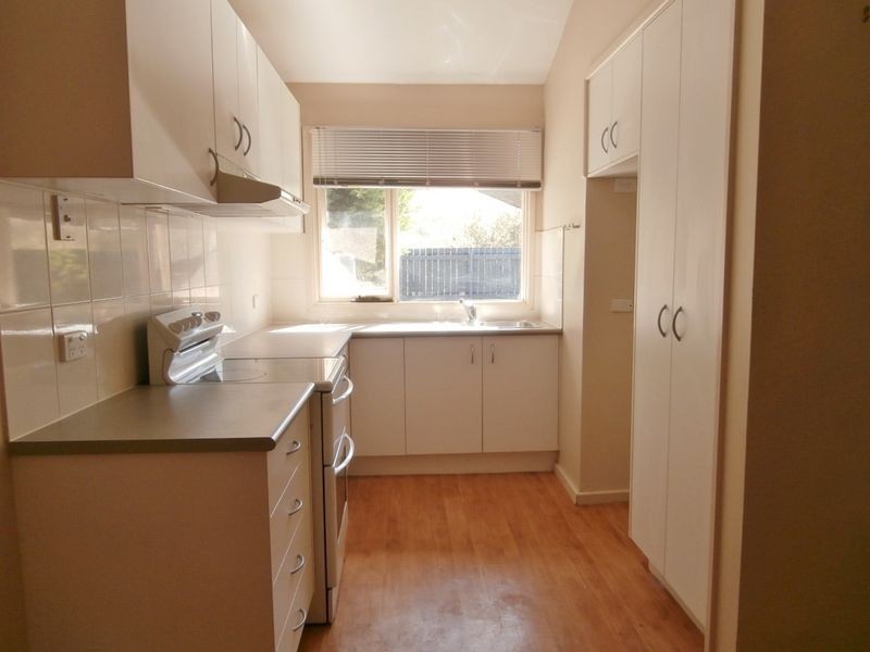 12 Ribbon Gum Place, Bathurst NSW 2795