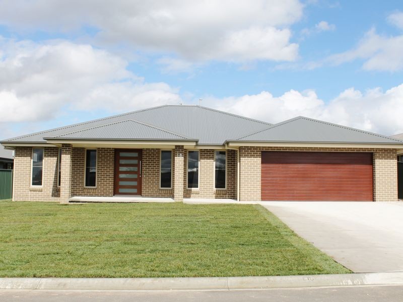 18 Phillip Street, Bathurst NSW 2795