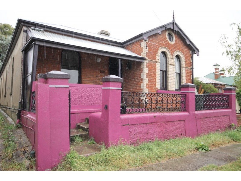 169 Stewart Street, Bathurst NSW 2795