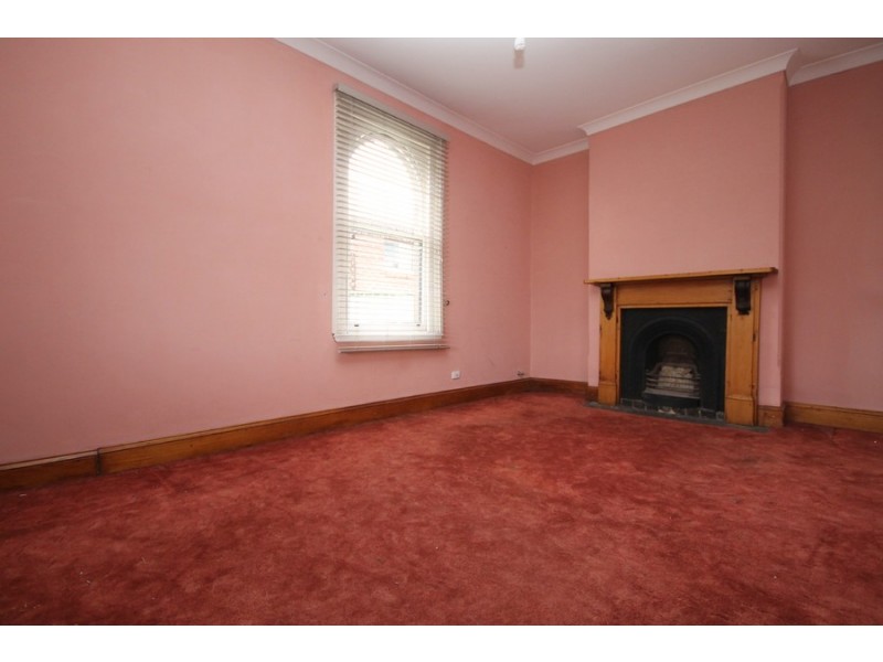 169 Stewart Street, Bathurst NSW 2795