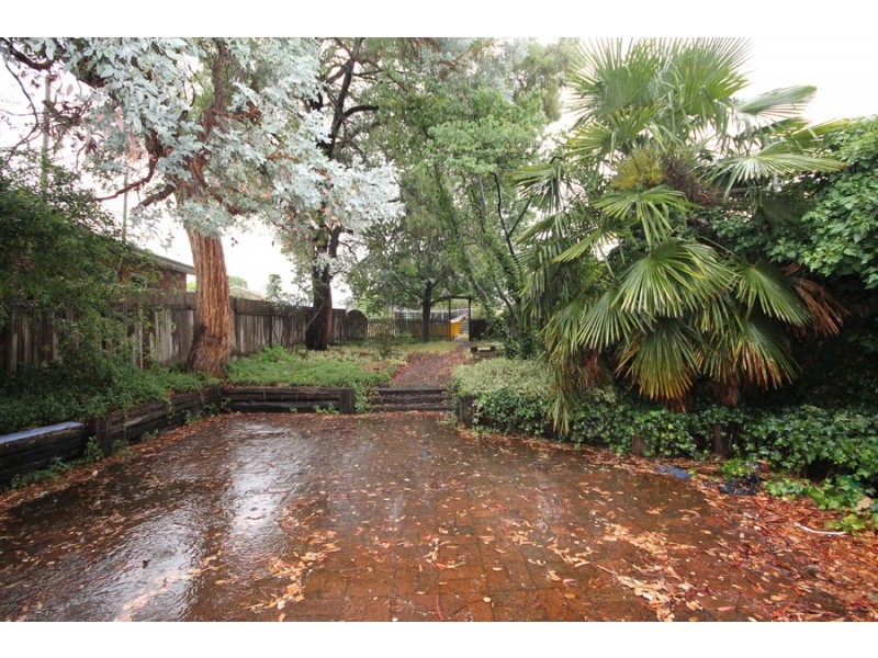 169 Stewart Street, Bathurst NSW 2795