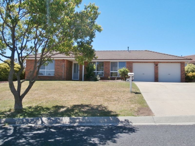 49 Freestone Way, Bathurst NSW 2795