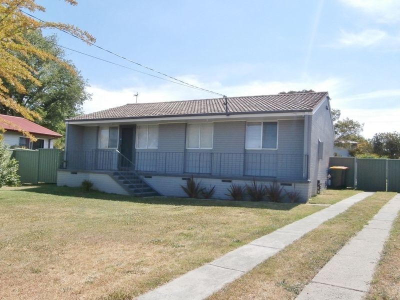 11 Arunta Street, Bathurst NSW 2795