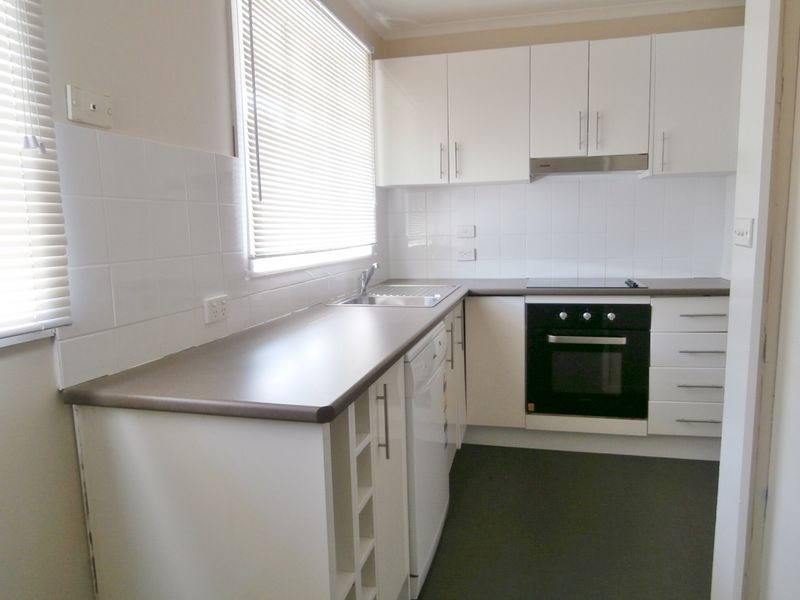 11 Arunta Street, Bathurst NSW 2795