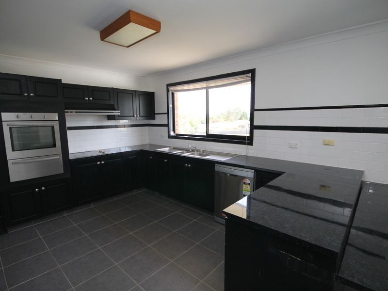 8 Camidge Close, Kelso NSW 2795