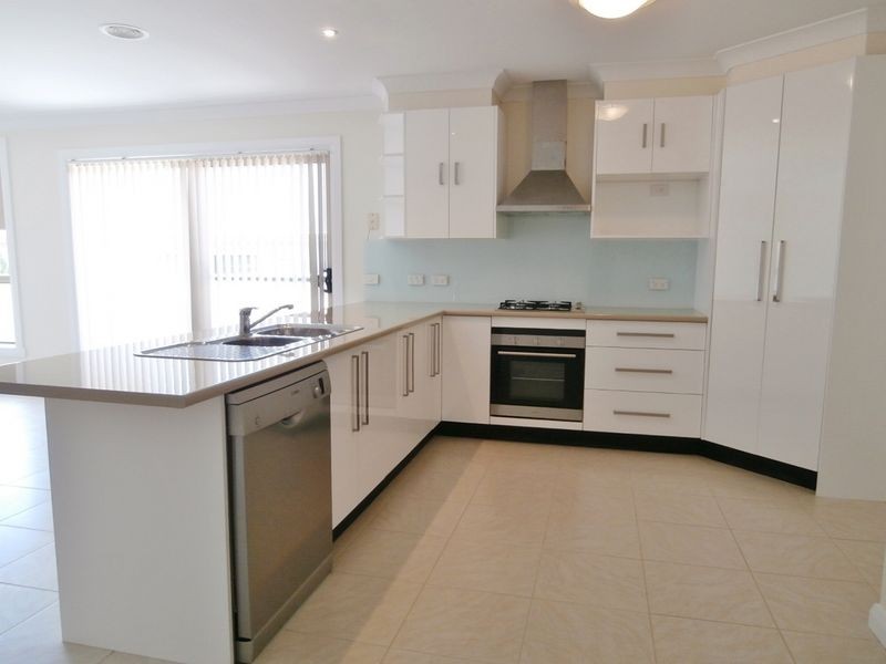 2 Joubert Drive, Bathurst NSW 2795