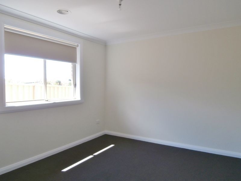 2 Joubert Drive, Bathurst NSW 2795