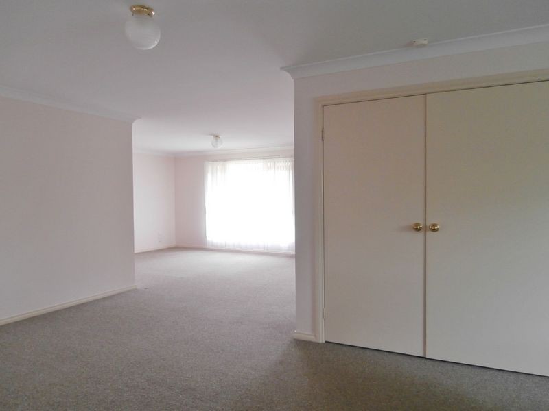 6 Sundown Drive, Bathurst NSW 2795