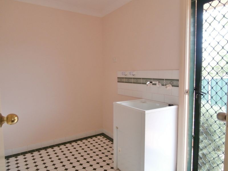 6 Sundown Drive, Bathurst NSW 2795