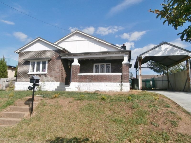 339 Stewart Street, Bathurst NSW 2795