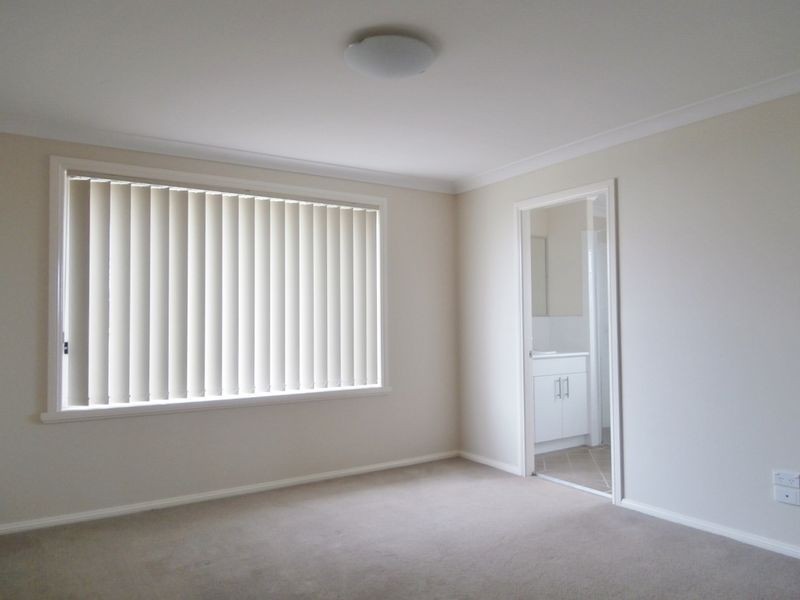 8 Joubert Drive, Bathurst NSW 2795