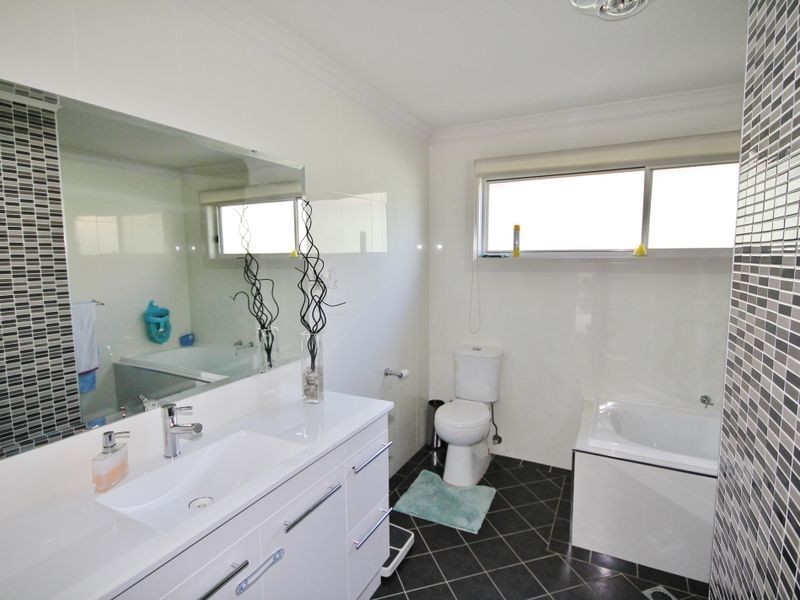 34 Darwin Drive, Llanarth NSW 2795