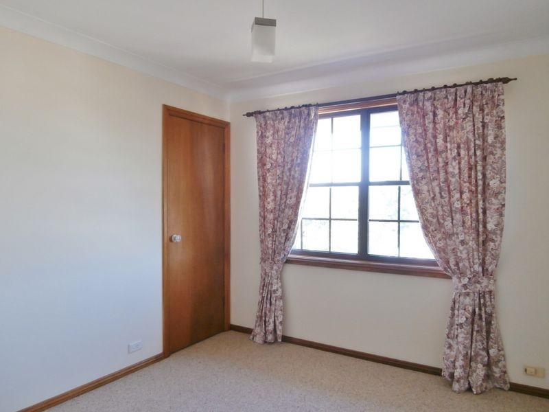 31 Blandford Street, Bathurst NSW 2795