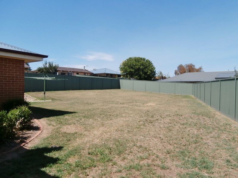 16 Tandora Street, Kelso NSW 2795