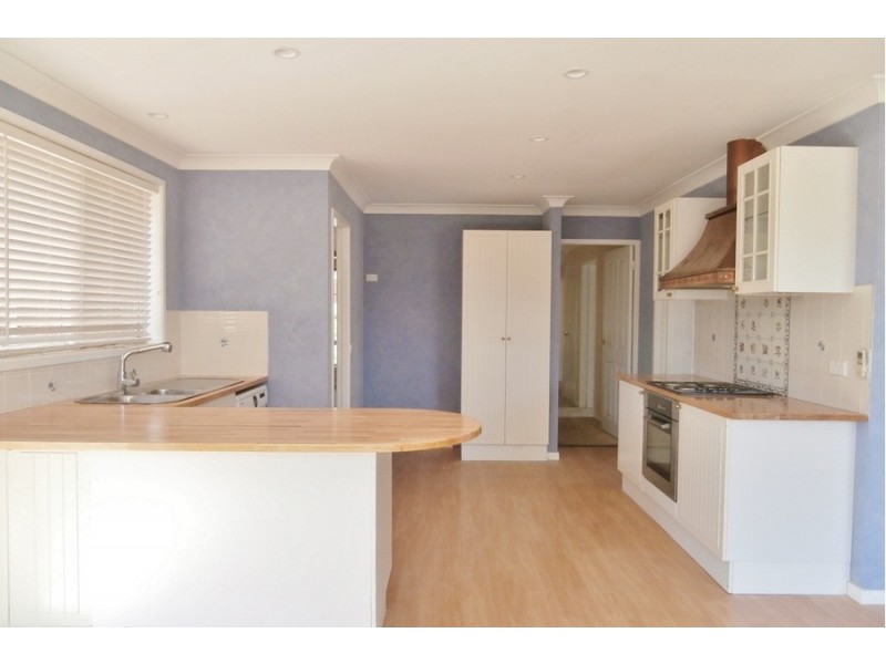 14 Swanbrooke Street, Bathurst NSW 2795