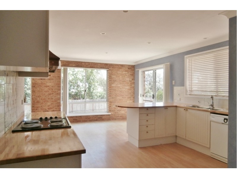 14 Swanbrooke Street, Bathurst NSW 2795