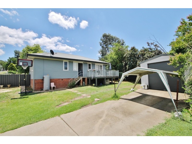 26 Cummings Street, West Bathurst NSW 2795