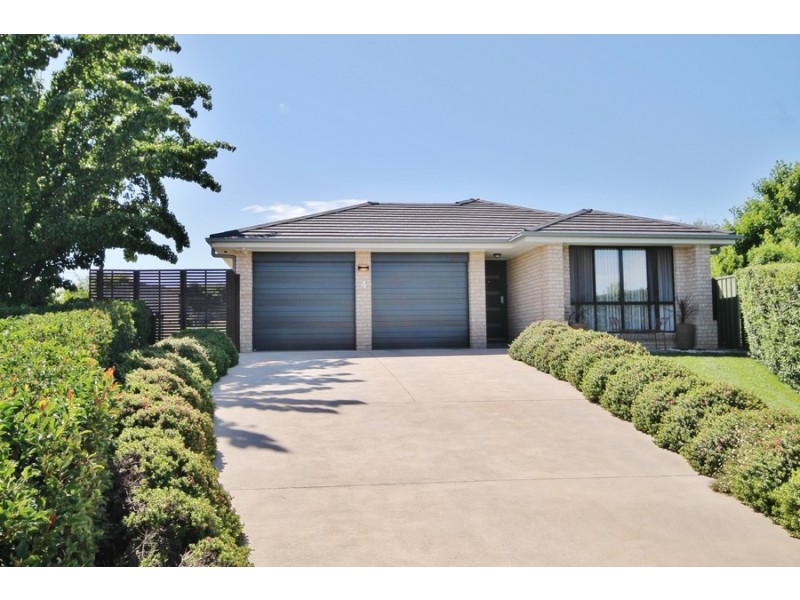 4 Ash Place, Kelso NSW 2795