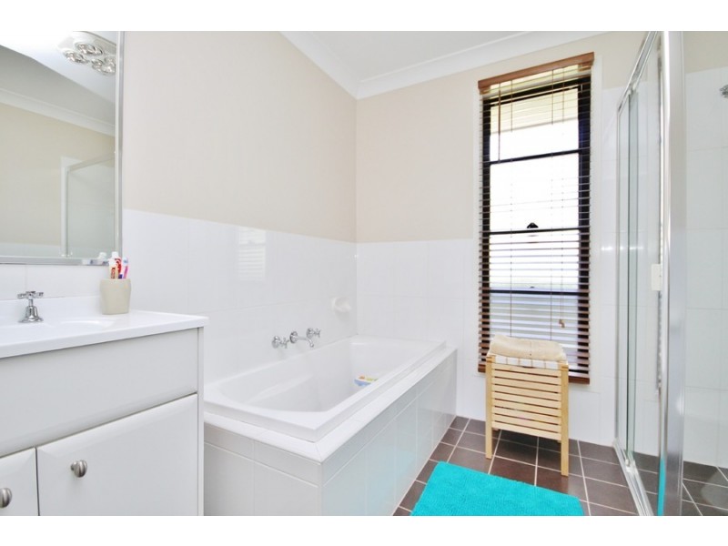4 Ash Place, Kelso NSW 2795