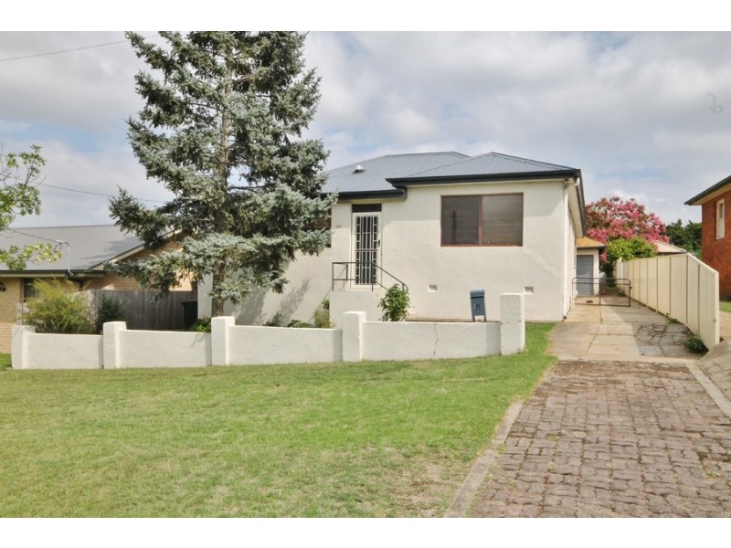 283 Peel Street, Bathurst NSW 2795