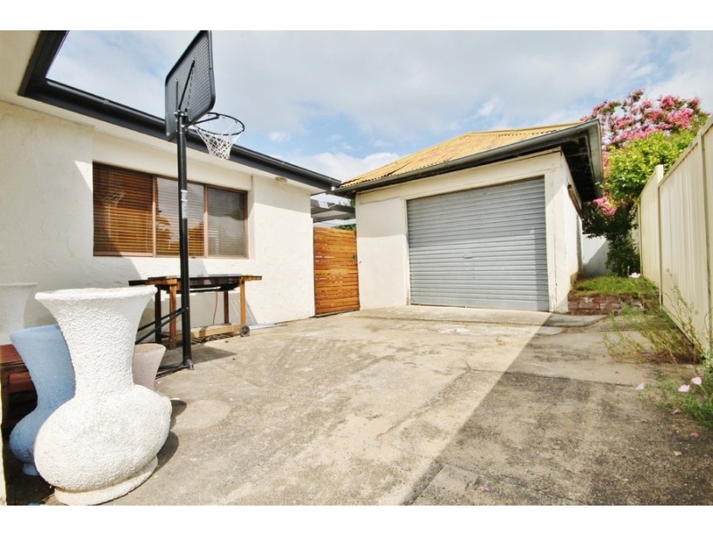 283 Peel Street, Bathurst NSW 2795