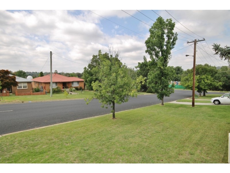 283 Peel Street, Bathurst NSW 2795