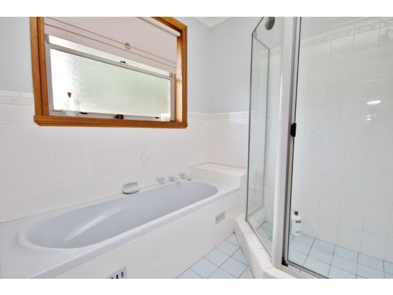 16 Hicks Close, Abercrombie NSW 2795