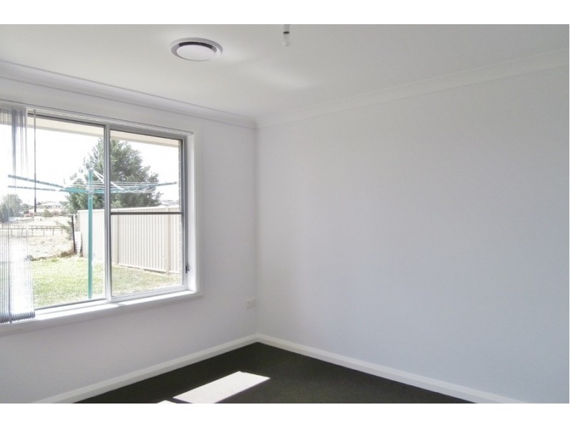 7 Mendel Drive, Bathurst NSW 2795