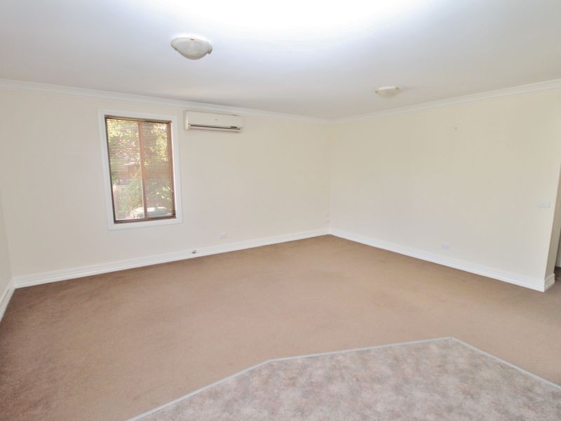 93 Lambert Street, Bathurst NSW 2795
