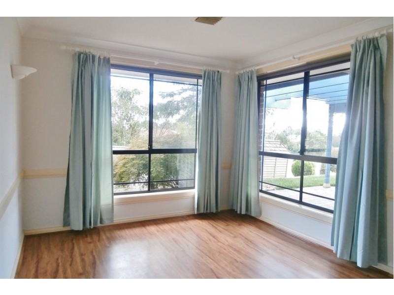 4 Lindens Close, Bathurst NSW 2795