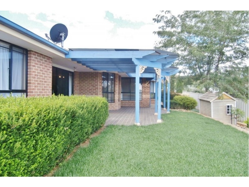 4 Lindens Close, Bathurst NSW 2795