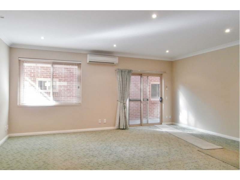 165 Bentinck Street, Bathurst NSW 2795