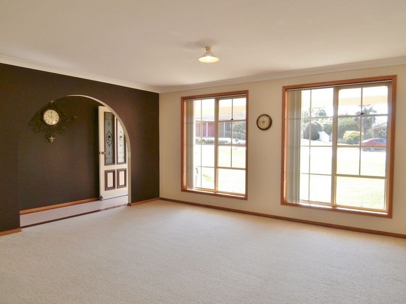 6 Wray Place, Bathurst NSW 2795