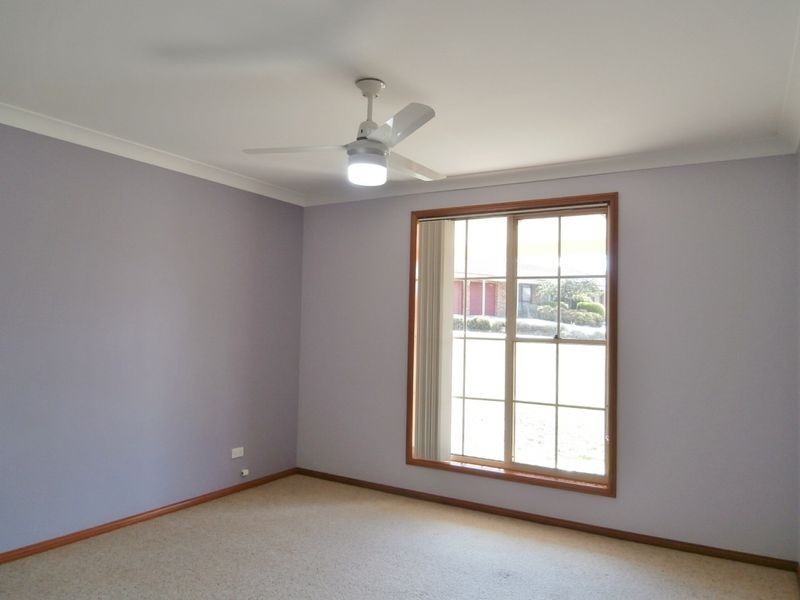 6 Wray Place, Bathurst NSW 2795