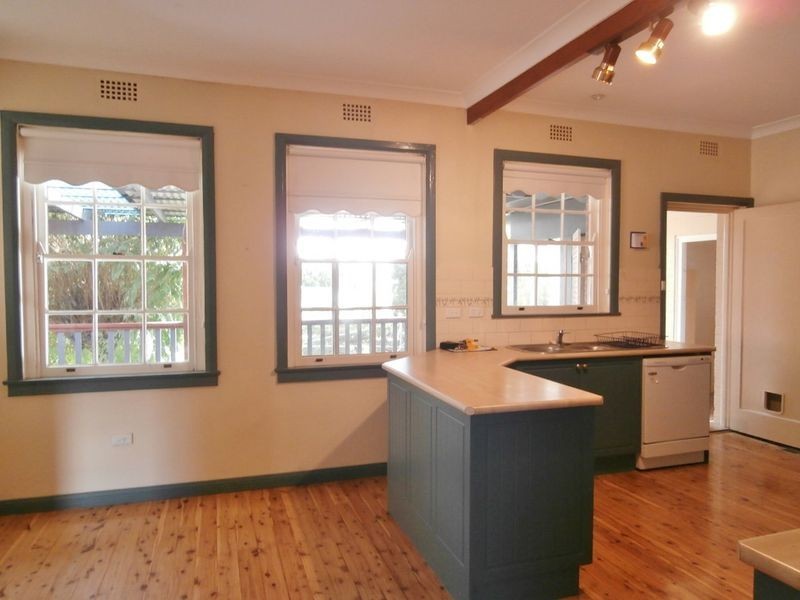 258 Lambert Street, Bathurst NSW 2795