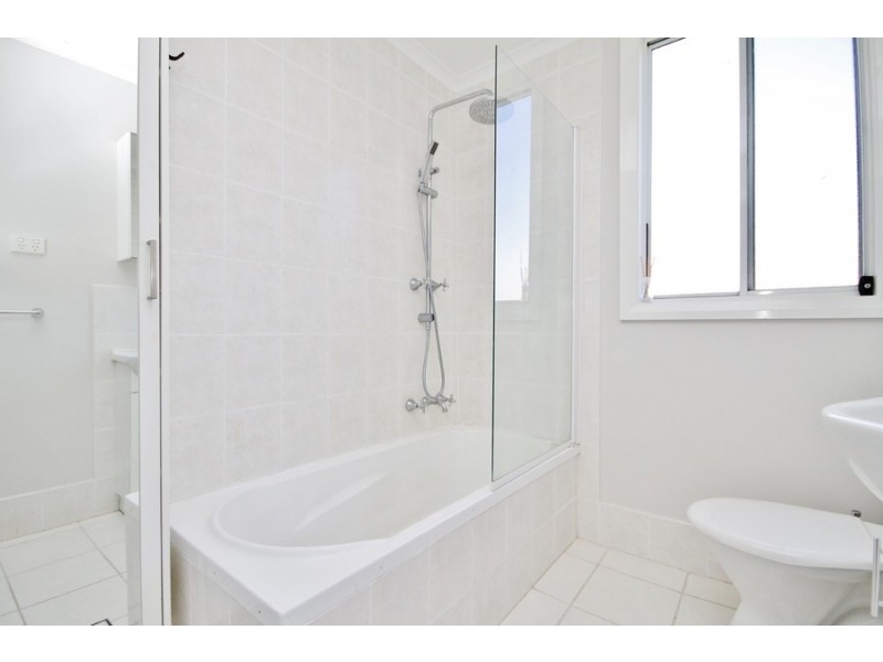 328 Rocket Street, Bathurst NSW 2795