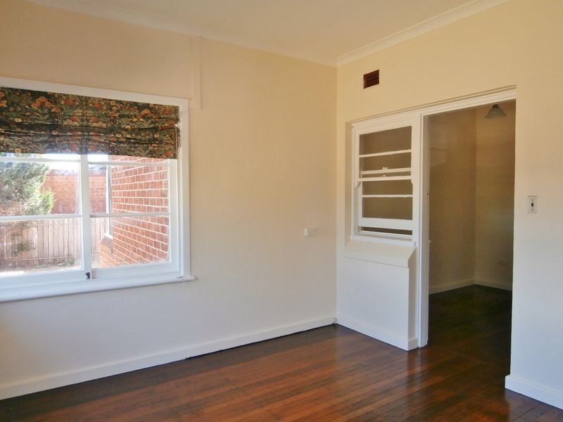 277 Peel Street, Bathurst NSW 2795