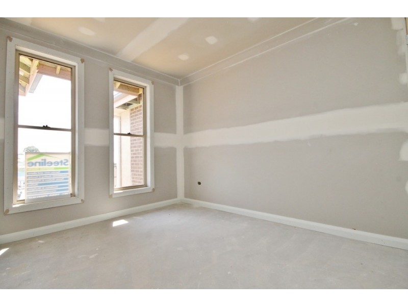 10 Rothery Street, Eglinton NSW 2795
