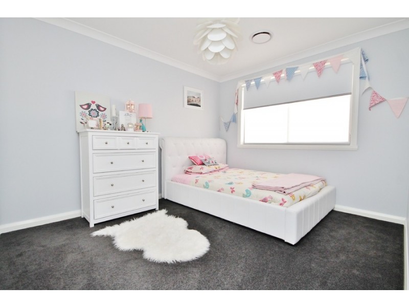 18 Coates Drive, Kelso NSW 2795