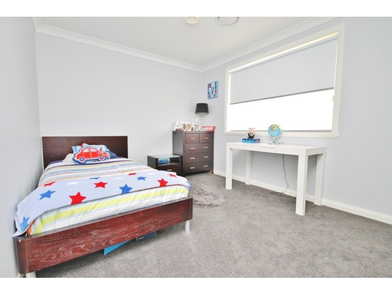 18 Coates Drive, Kelso NSW 2795