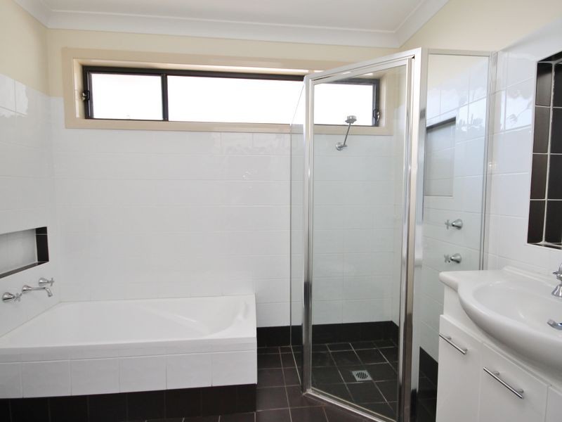 2/14C West Street, Bathurst NSW 2795