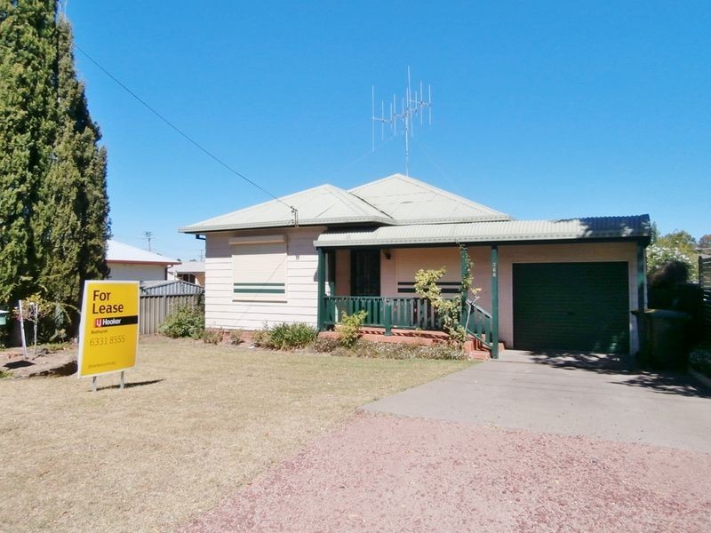 366 Stewart Street, Bathurst NSW 2795