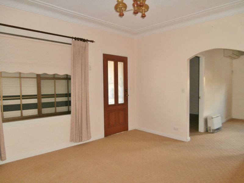 366 Stewart Street, Bathurst NSW 2795