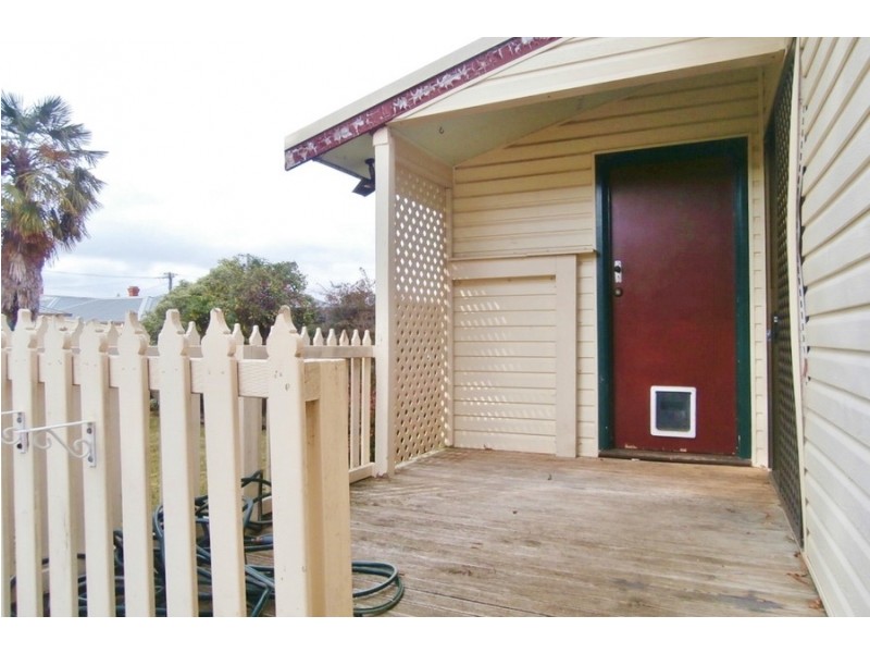 215 Rocket Street, Bathurst NSW 2795
