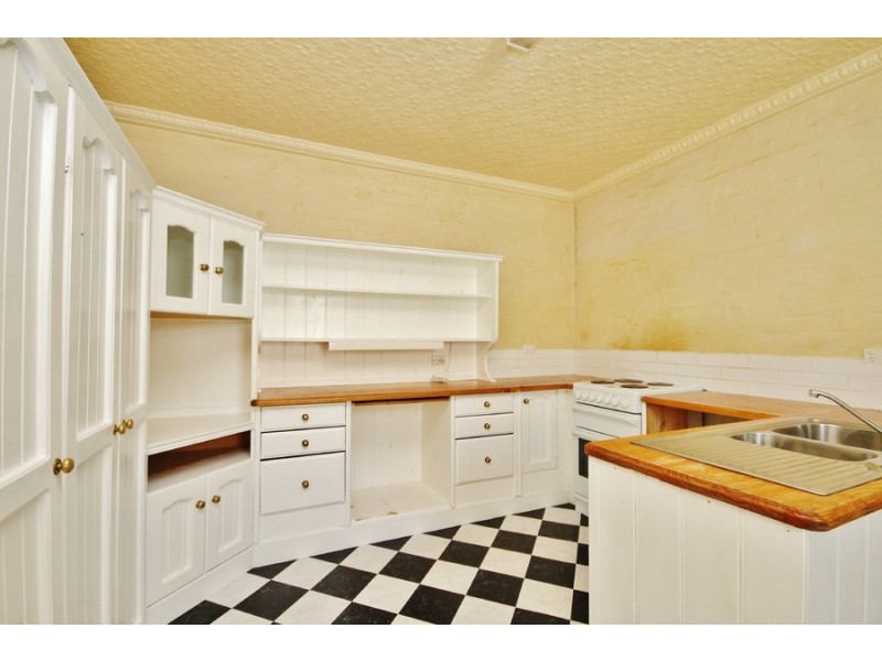 257 Russell Street, Bathurst NSW 2795