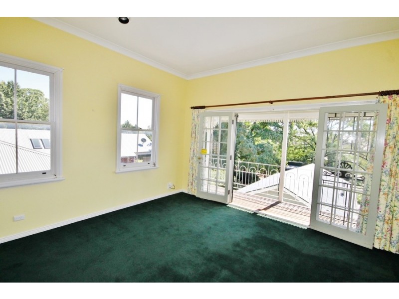 257 Russell Street, Bathurst NSW 2795